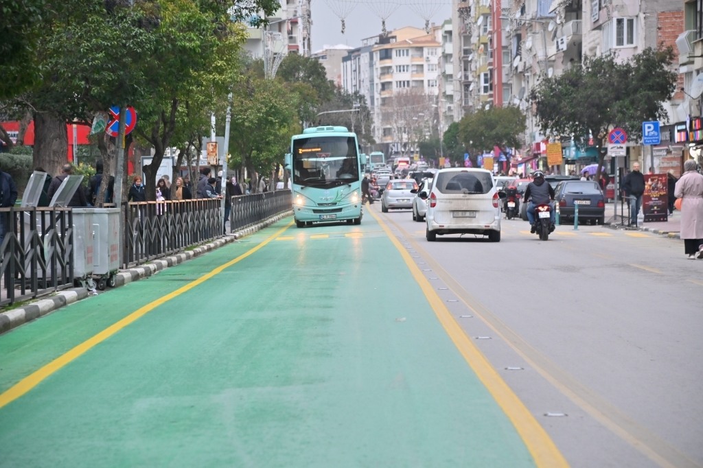 manisa otobüs durakları