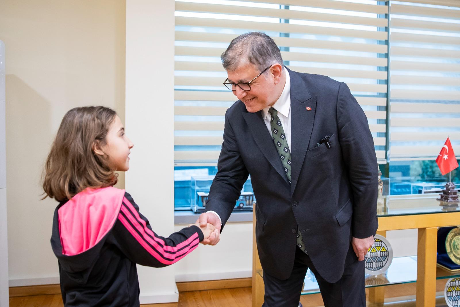 paralimpik yüzücü