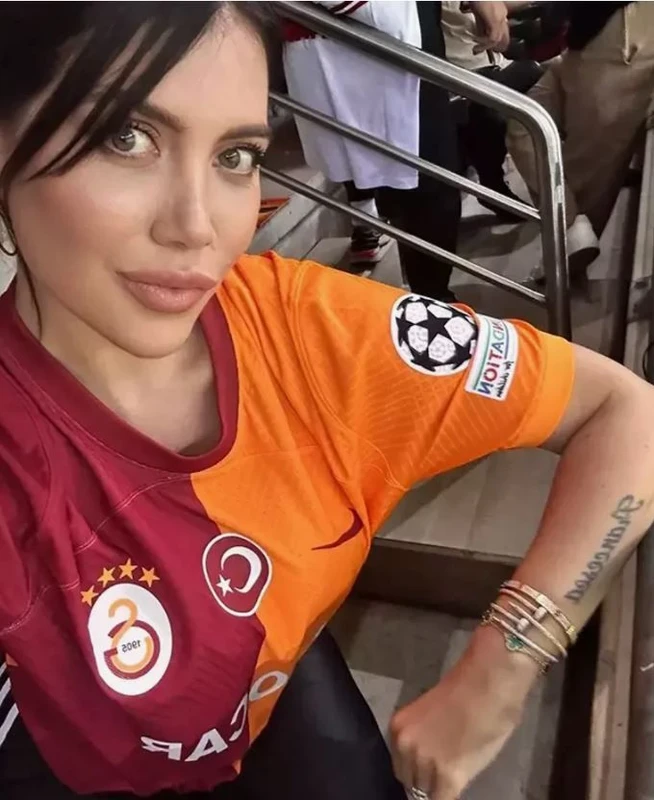 Wanda Nara'da, Galatasaray maçlarına katılmıştı