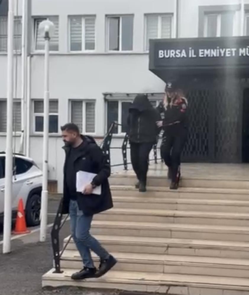 300 Bin Lira Dolandıran Şahıs