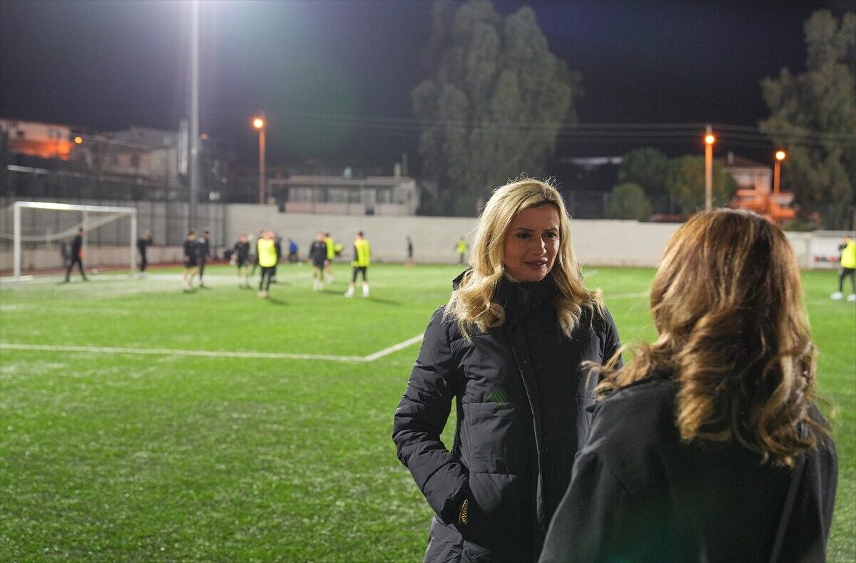 Futbol aşkı ve kadınların yöneticiliğe katkısı-1