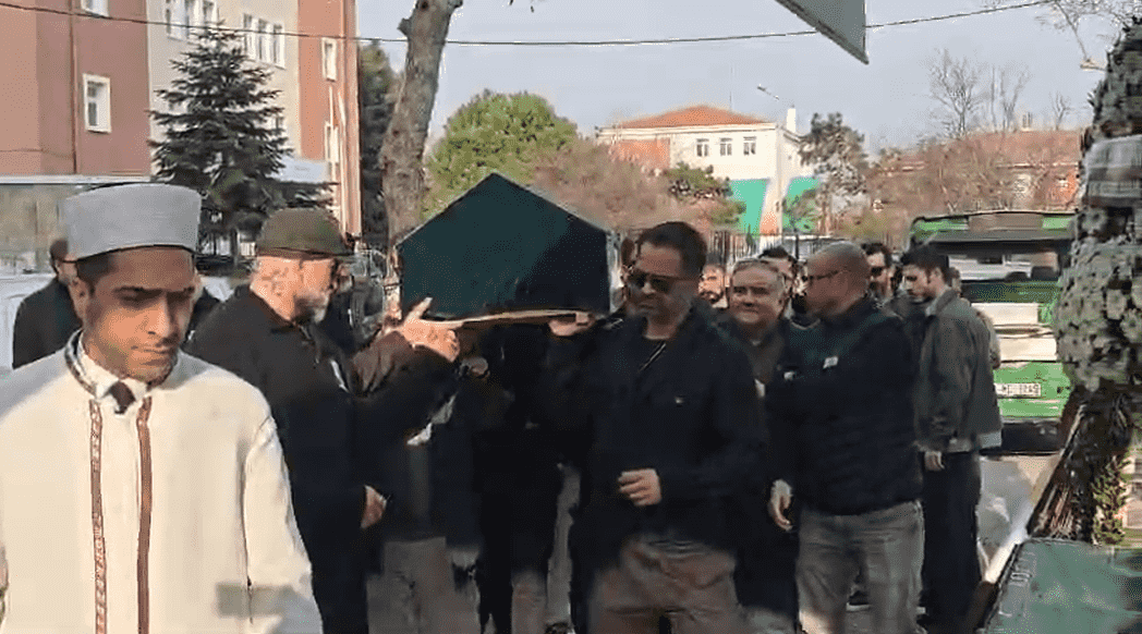 Cenaze töreni ve defin süreci