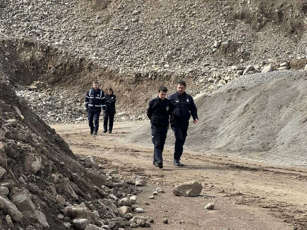 Bodrum'da Mera Alanına Kaçak Taş (1)