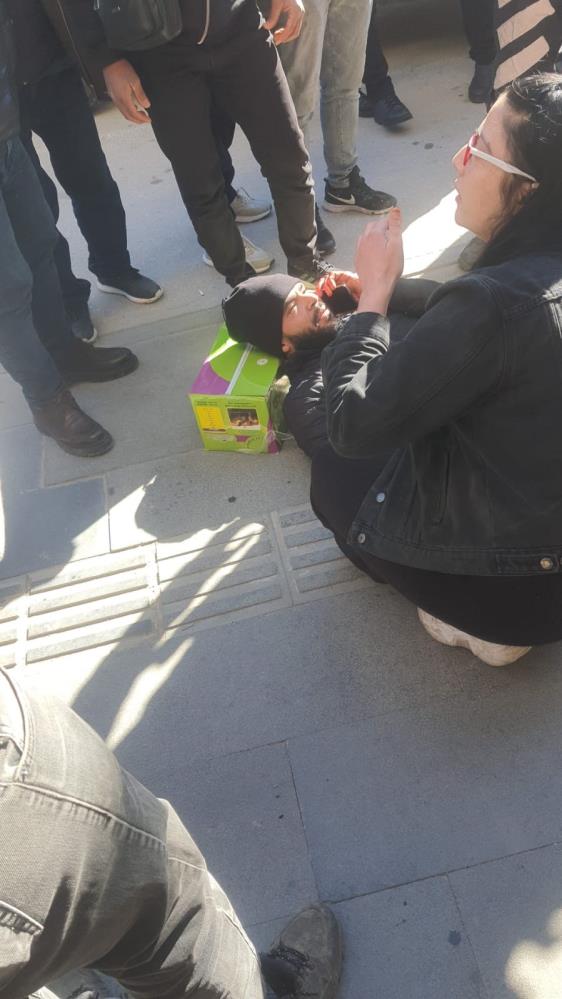 "Çakmağım yok" diyince bıçakladı