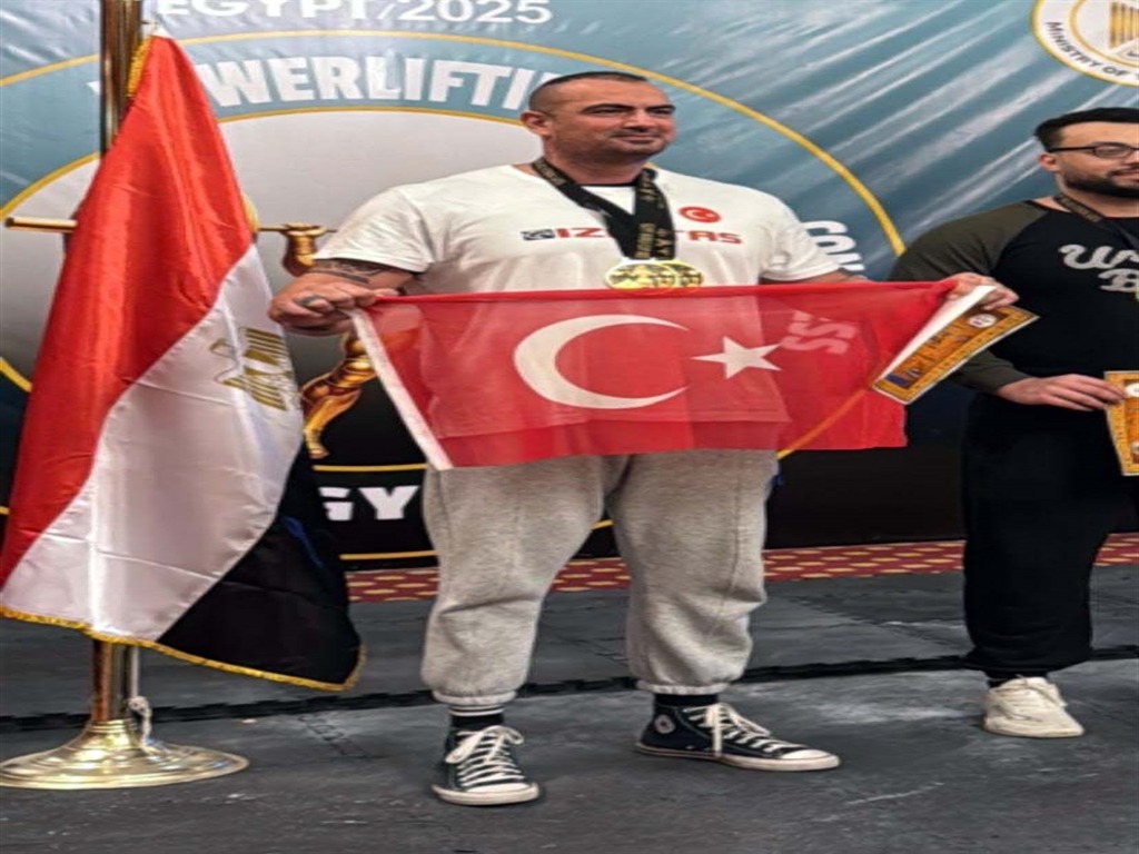 Can Yeşilpınar İzmir