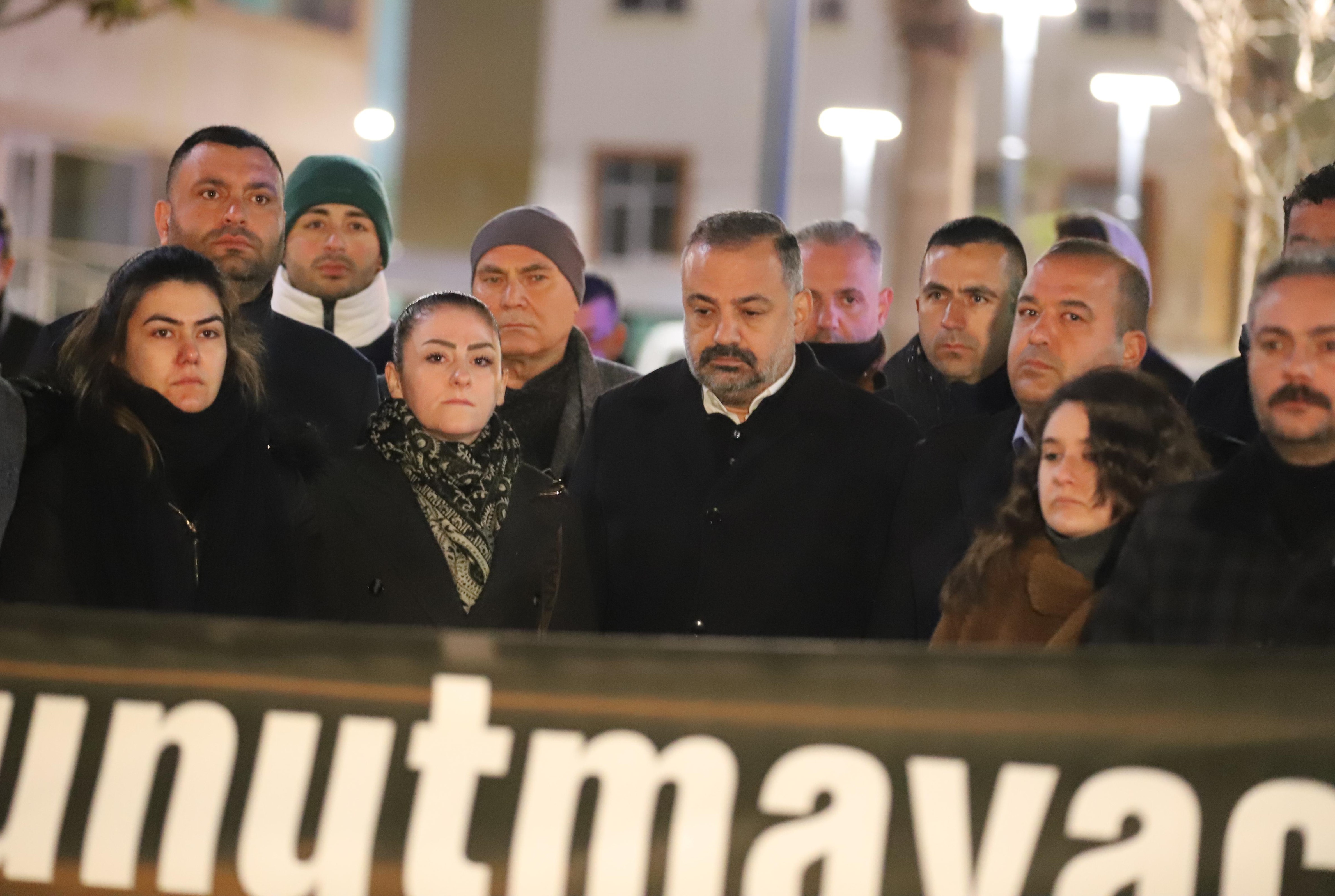 Chp İzmir 04.17'De Nöbetteydi (1)