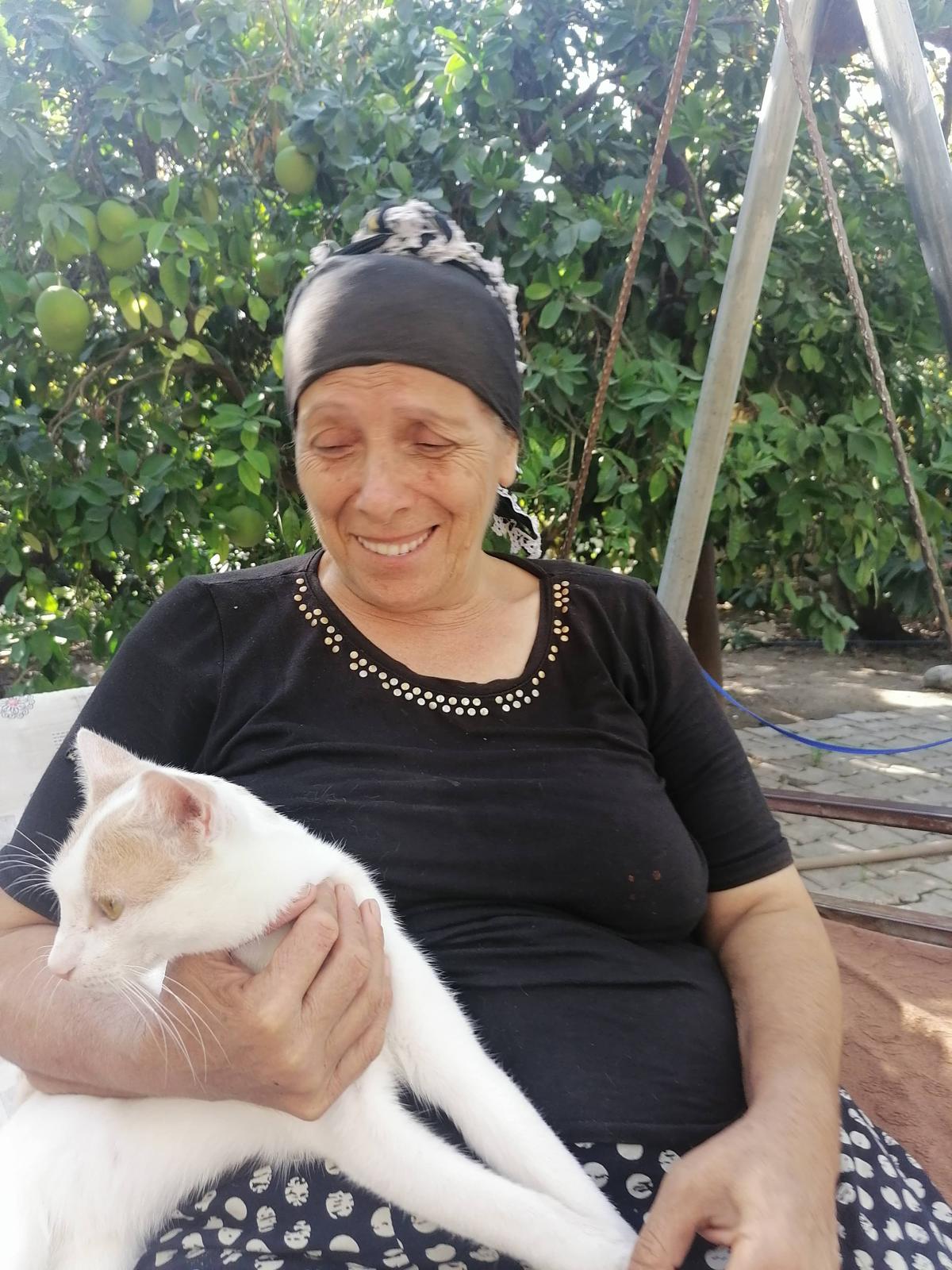 67 yaşındaki Leyla Taha yıkıcı depremde yaşamını yitirdi.