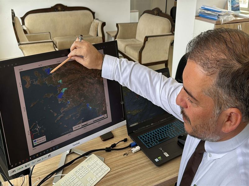 Doç. Dr. Ceyhun Özçelik