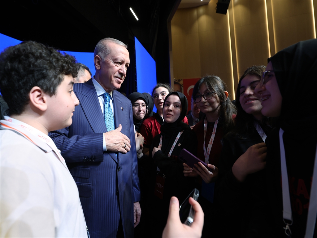 Cumhurbaşkanı Recep Tayyip Erdoğan, İstanbul Esenyurt Recep Tayyip Erdoğan Eğitim Külliyesi'nin açılışına katıldı.