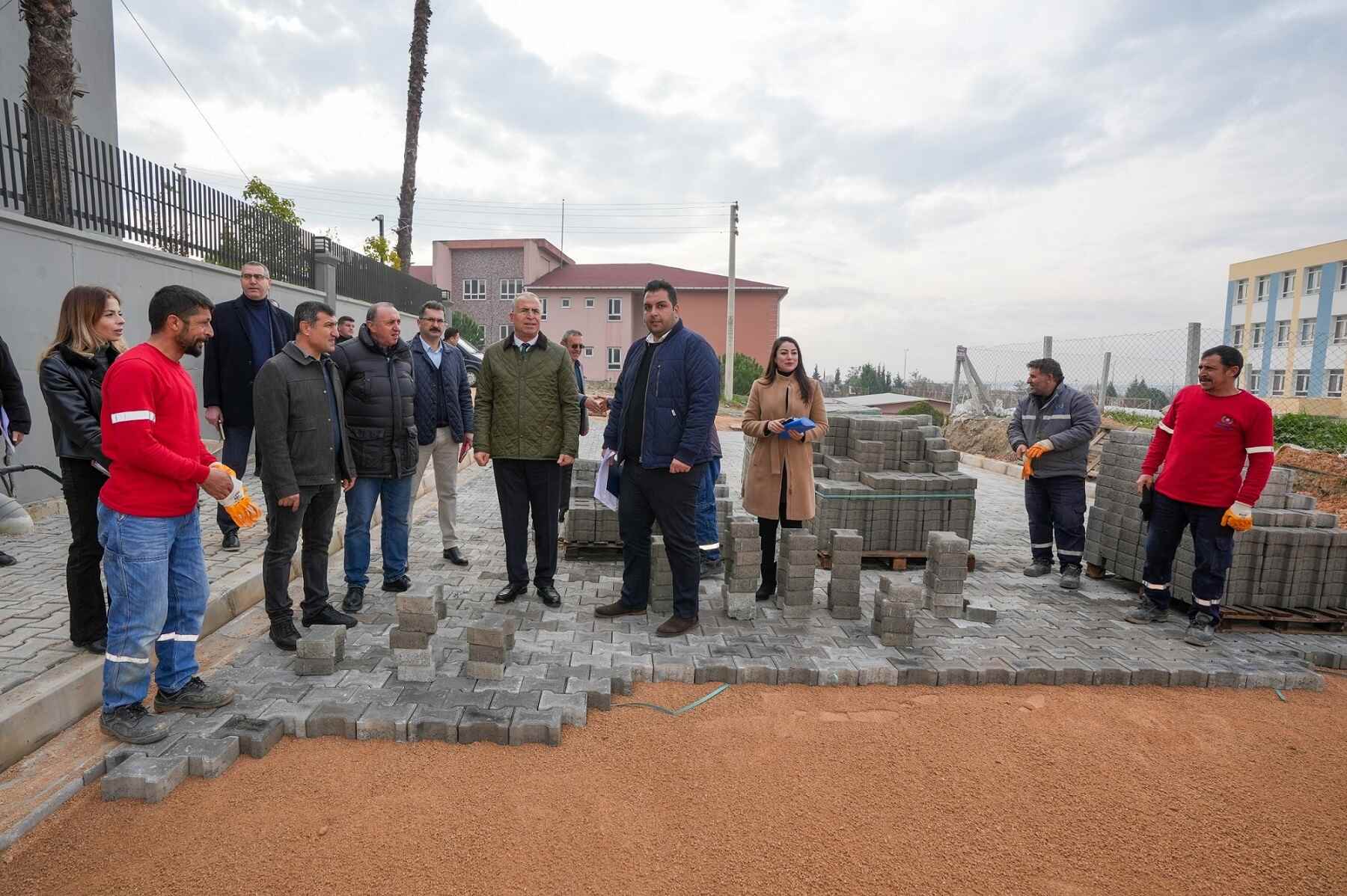 Gaziemir yol çalışması