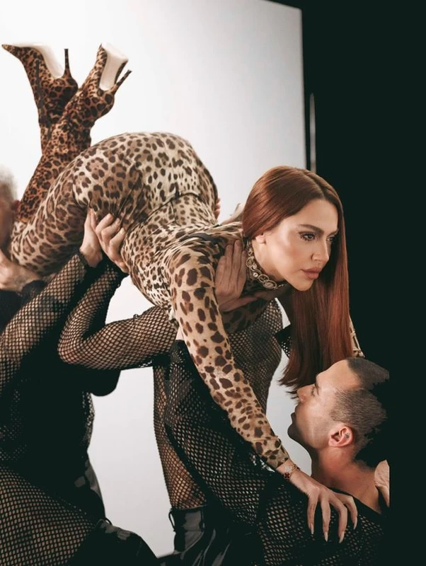 Leopar tarzıyla nefes kesti