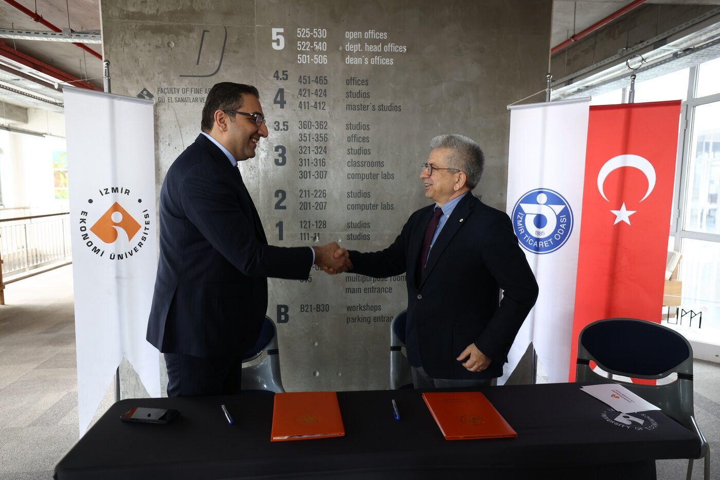 İEÜ Güzel Sanatlar ve Tasarım Fakültesi