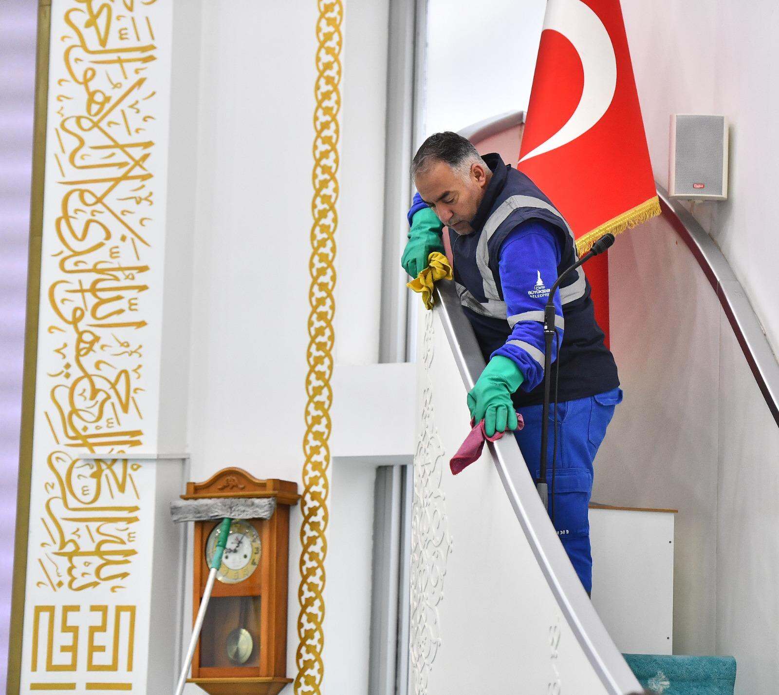 İZBETON İbadethane Temizlik Ekibi