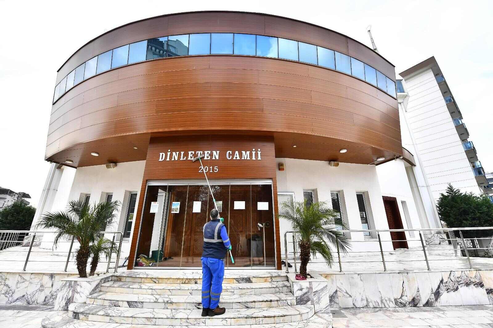 İzmir Dinleten Cami