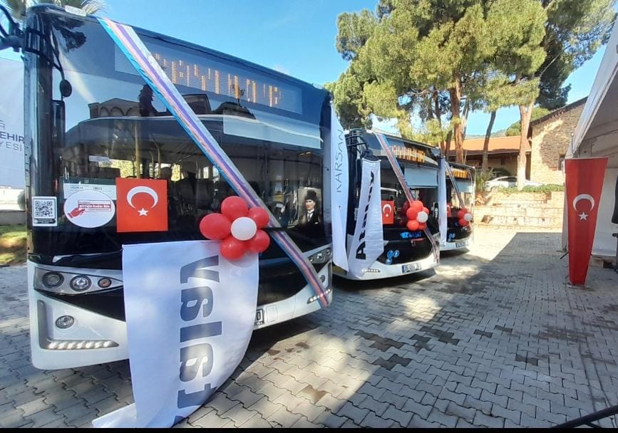 Cemil Tugay: Kentimizle gurur duyuyoruz