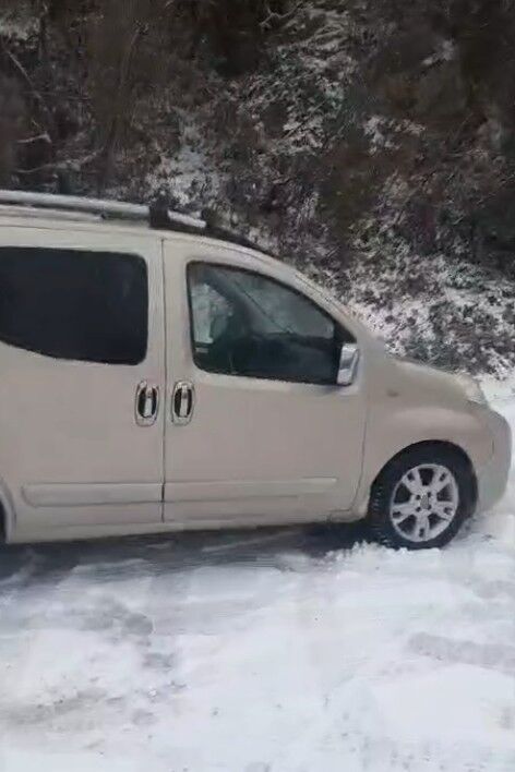 Karda mahsur kalan sürücüden videolu yardım çağrısı!