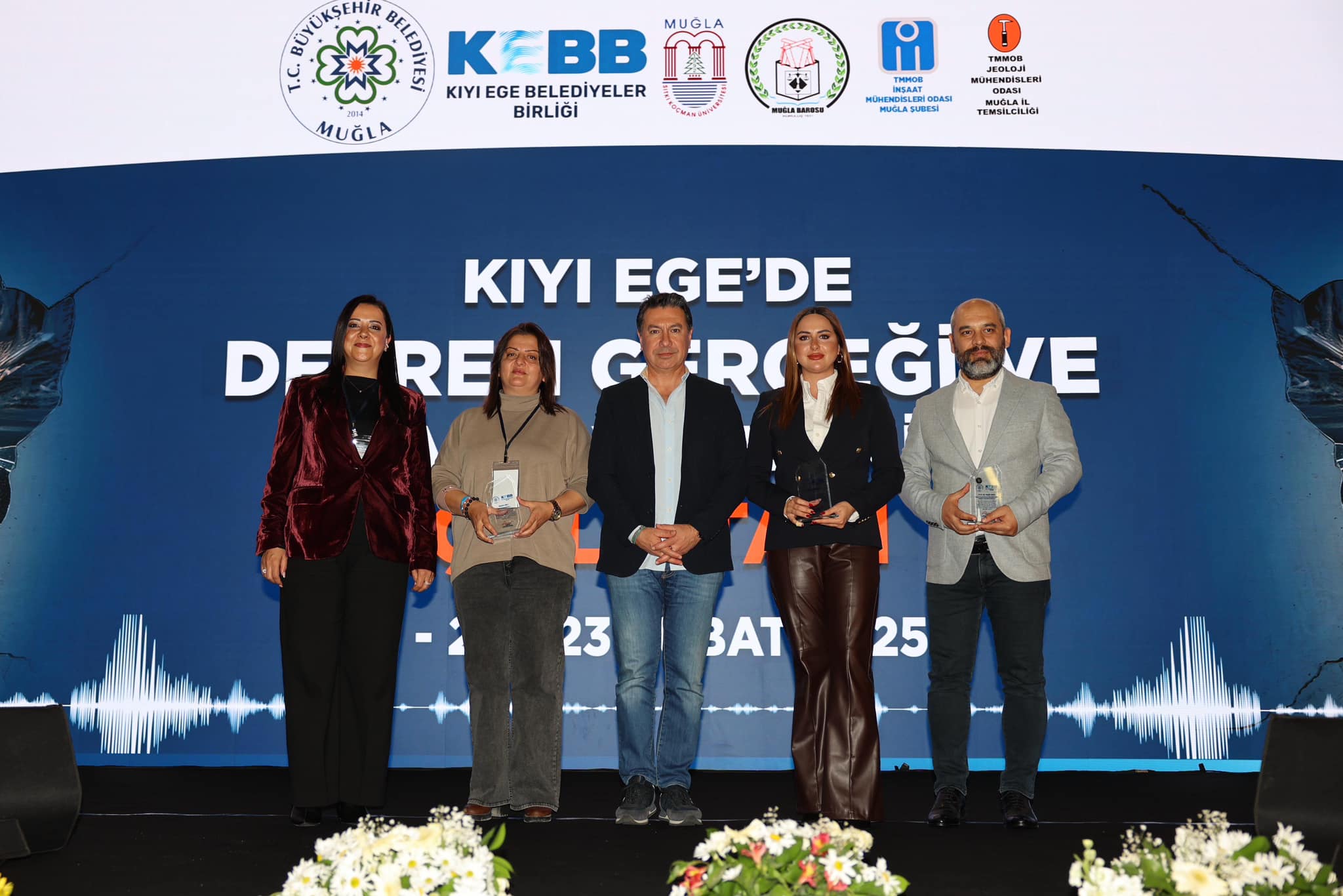 Kıyı Ege’de Deprem Gerçeği Ve Afet Yönetimi Çalıştayı Tamamlandı. Çözüm Önerileri Ve Yol Haritası Belirlendi (5)