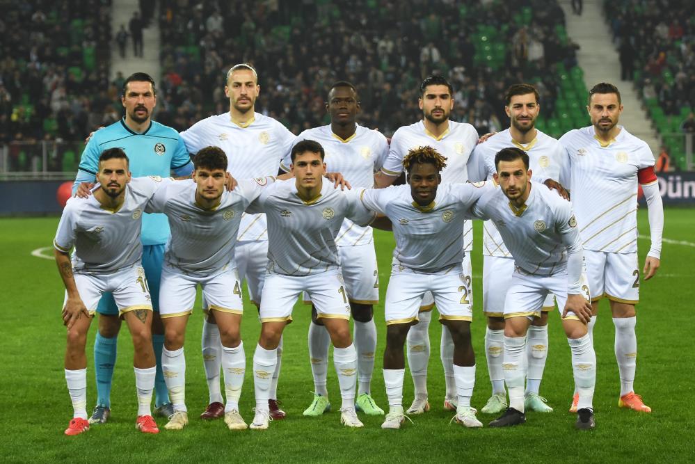 Maç biletleri satışta