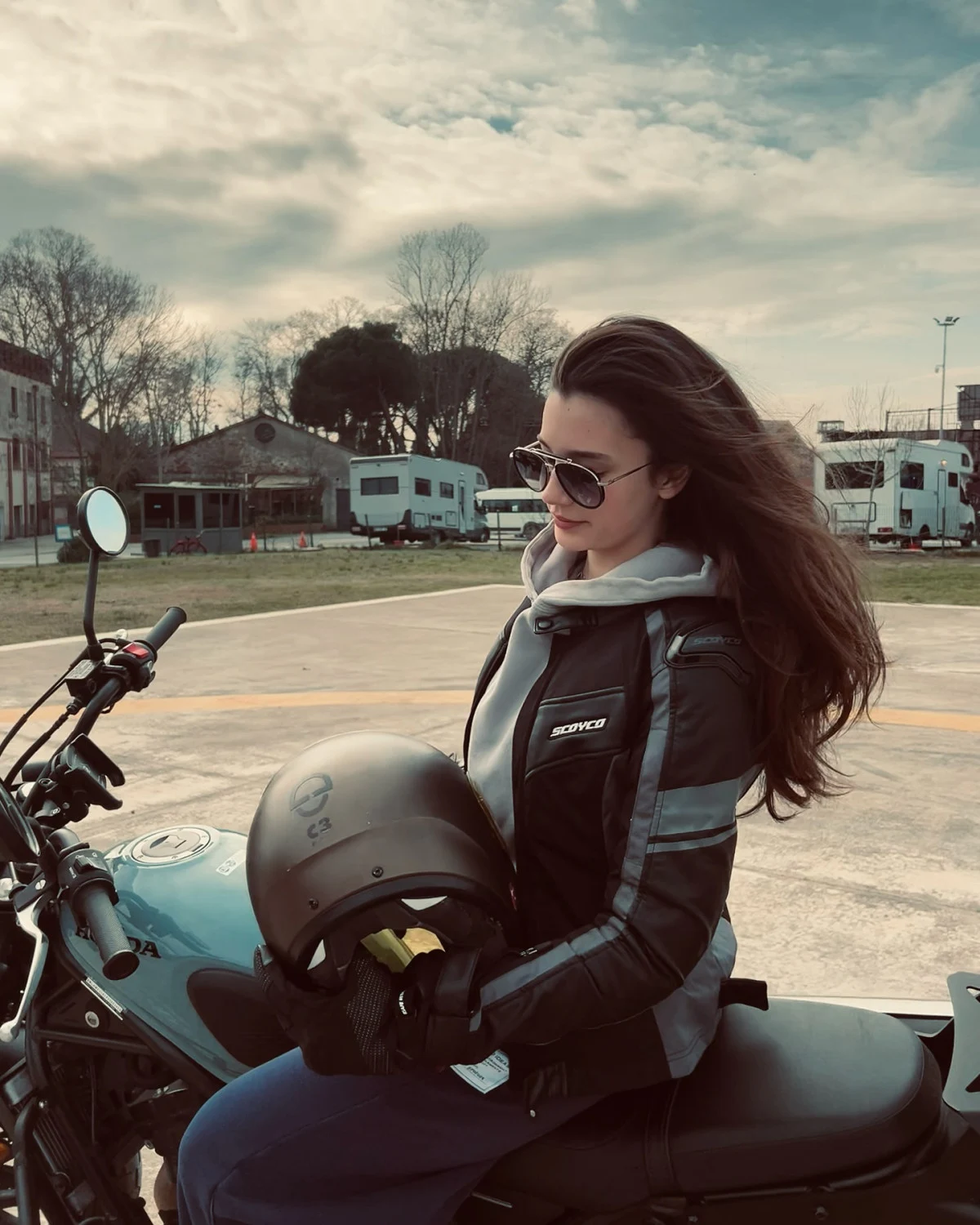 "Set arası trafiğe kapalı alanda çekilmiştir"