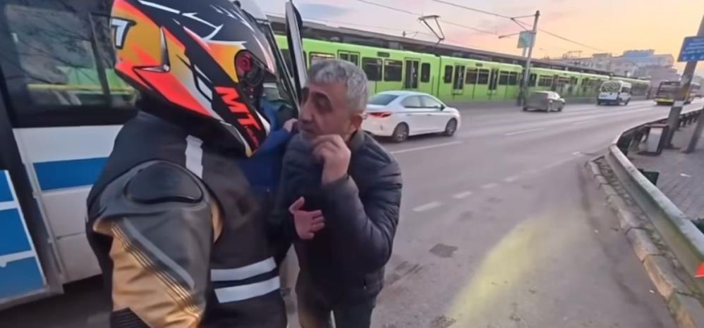 Motosikletliyle Lan Kavgası