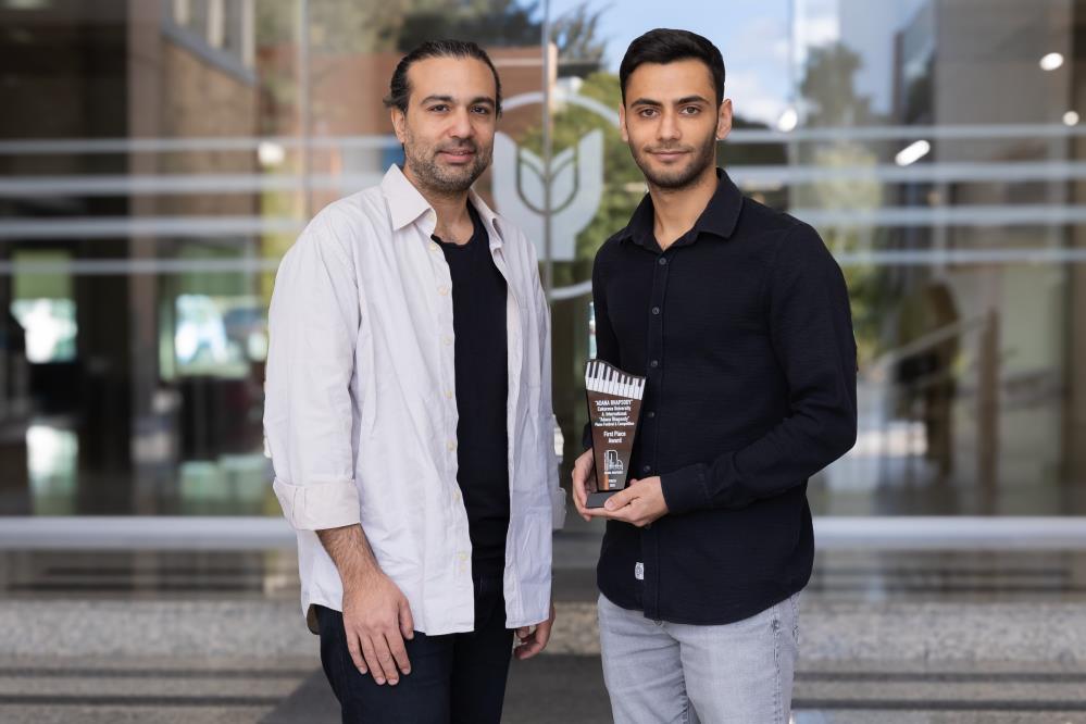 Notaların Genç Prensine Uluslararası Yarışmadan Saygın Ödül Izmir