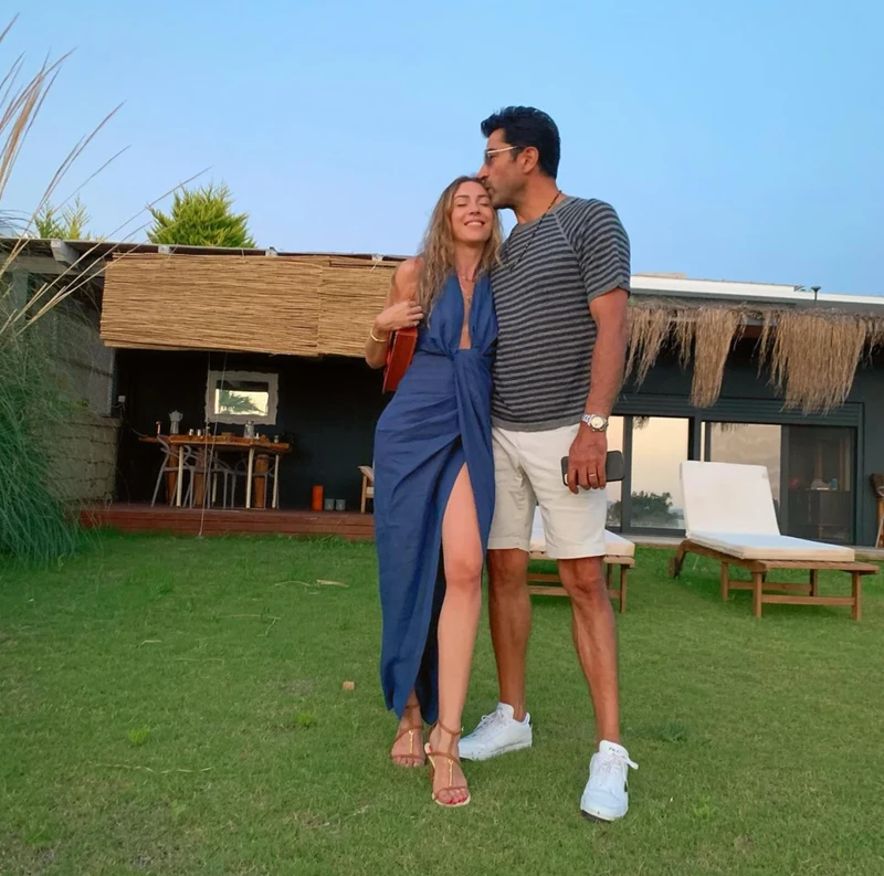 Ailece Maldivler'e gittiler