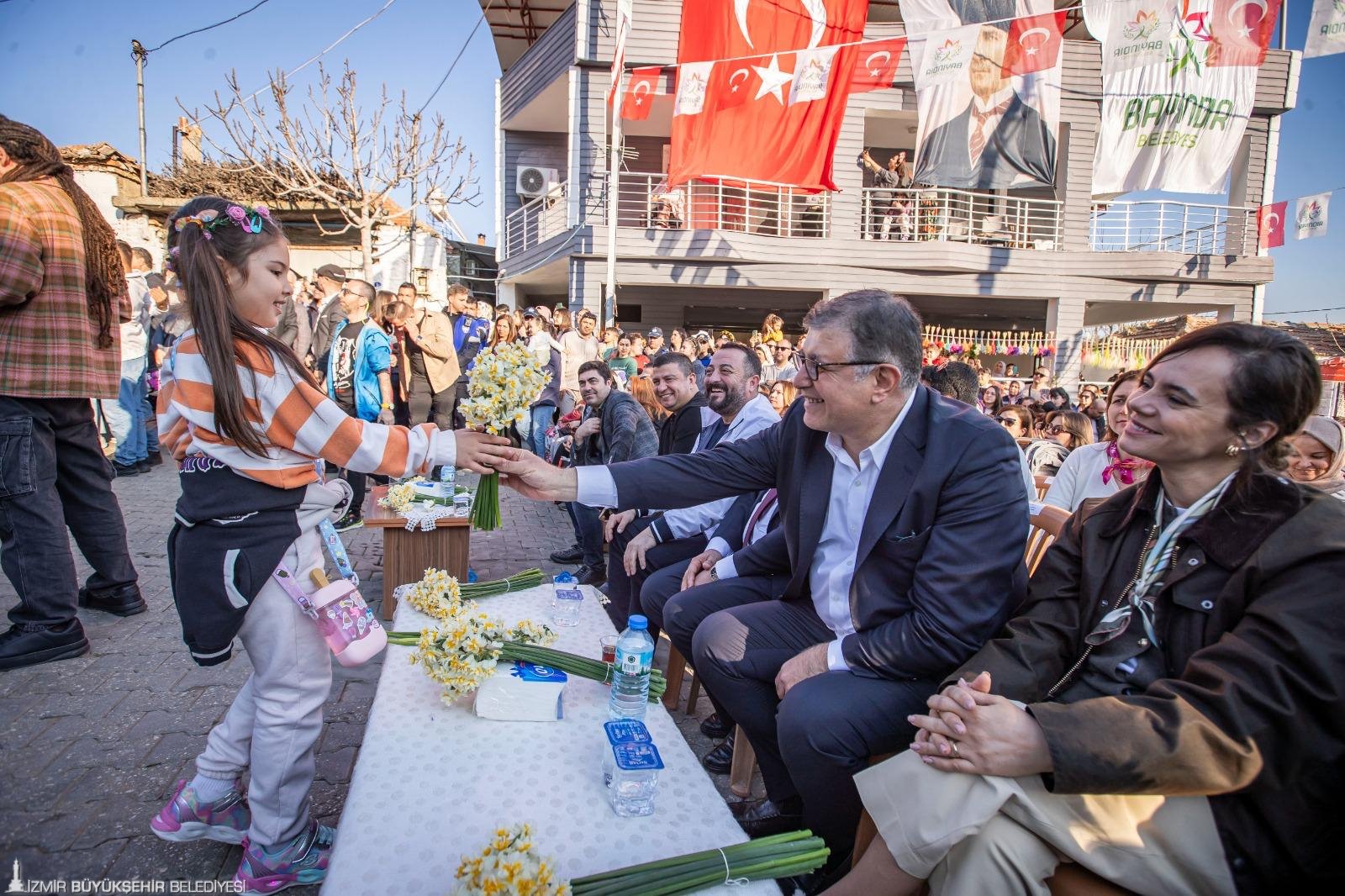 Tugaydan Çi̇çek Üreti̇ci̇leri̇ne Destek Sözü (6)