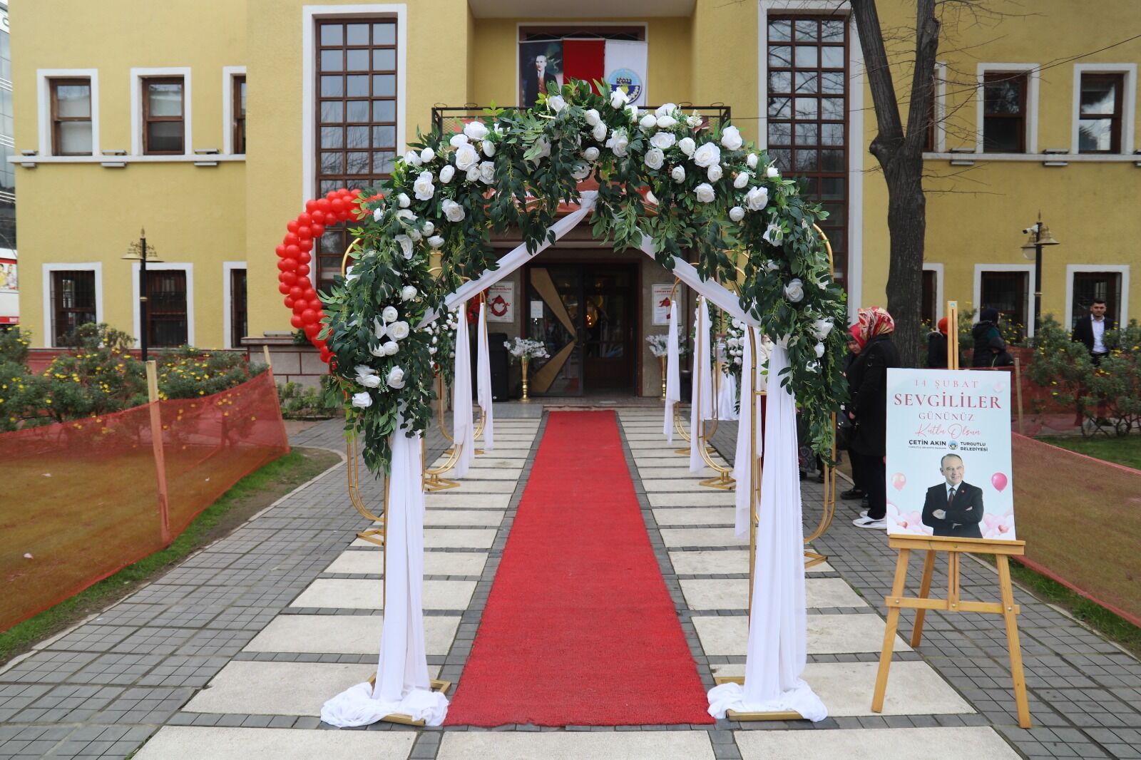 Turgutlu Belediyesinden Sürpriz Nikah (2)