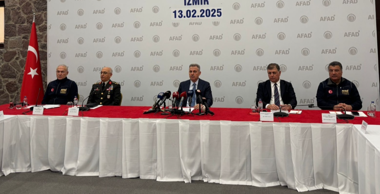 İzmir valilik toplantı deprem