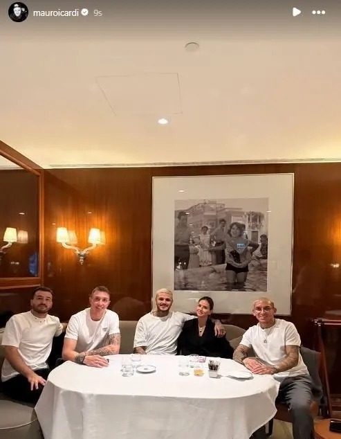 Suarez Takım Arkadaşlarıyla Tanıştırıldı