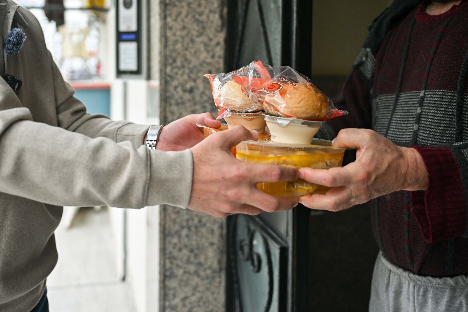 Yaşlılara yemek desteği