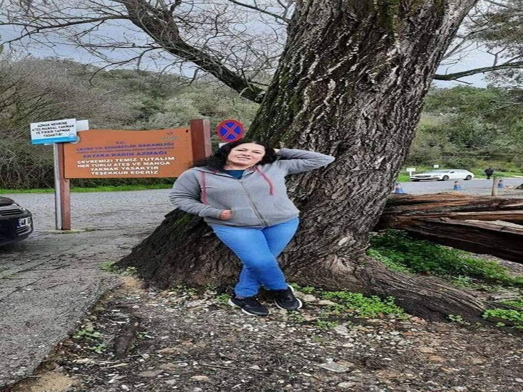 Yıllarca Babası Olarak Bildi, Ge