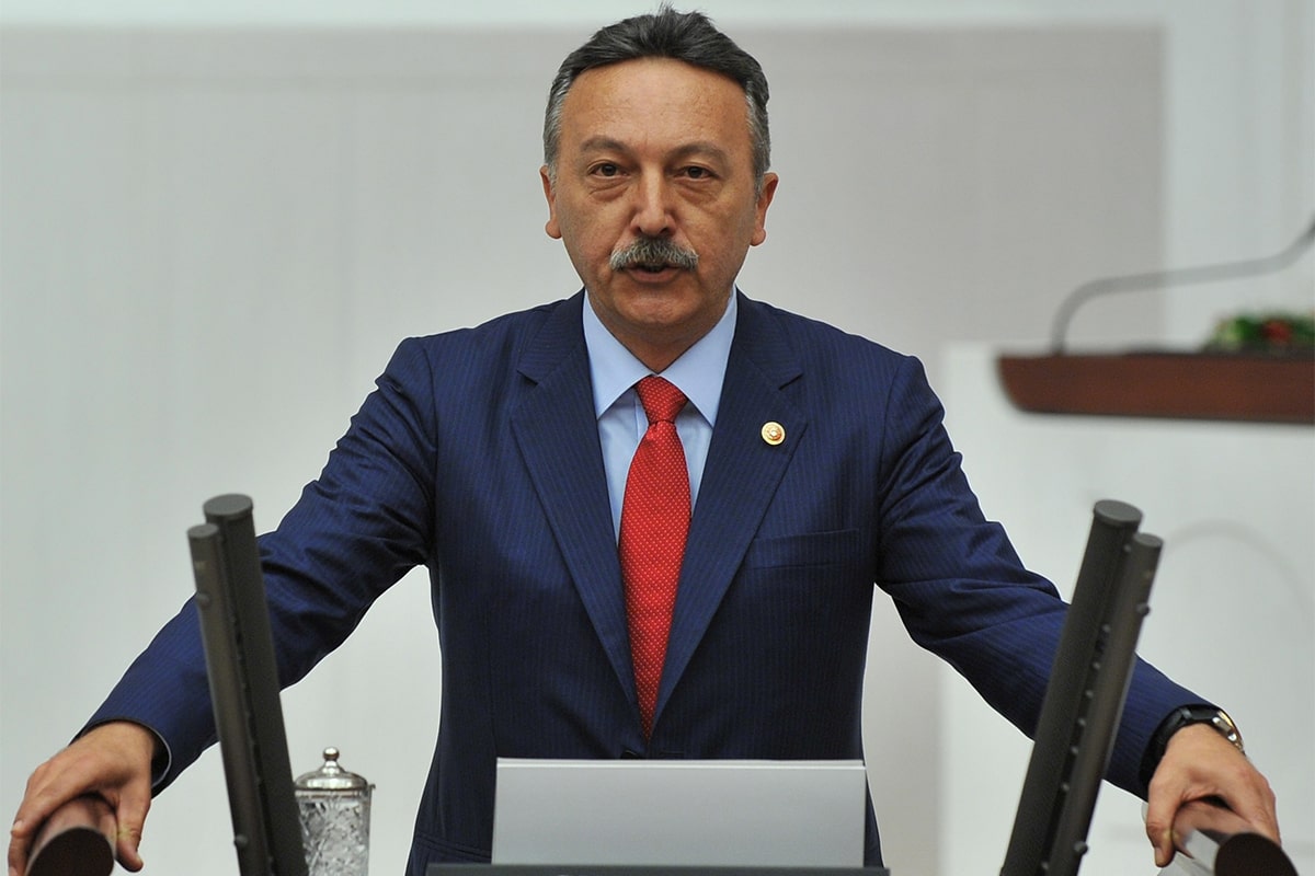 Tacettin Bayır: Tedbirli olmak lazım