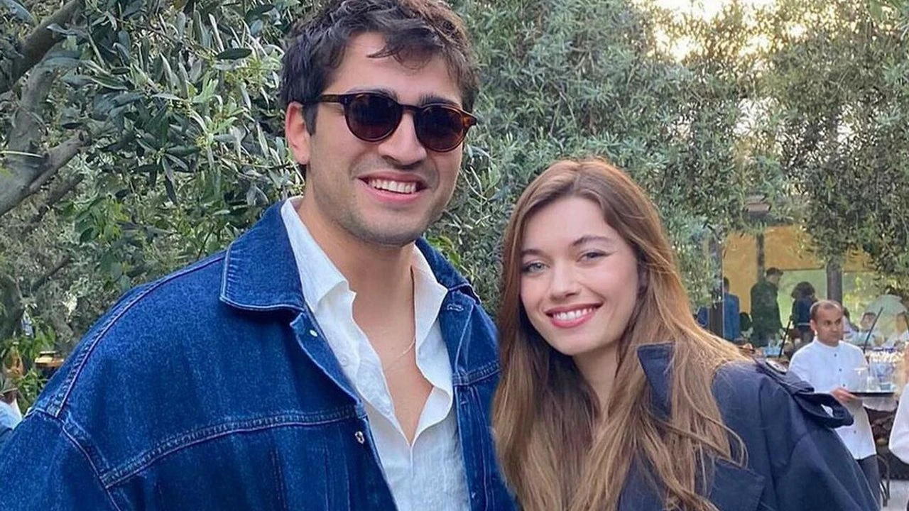 Mert Ramazan Demir ile Ayrıldı mı?