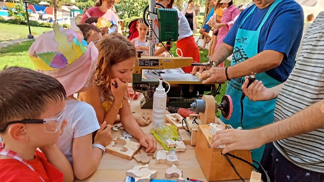 Plastik Yerine Ahşap Oyuncaklar