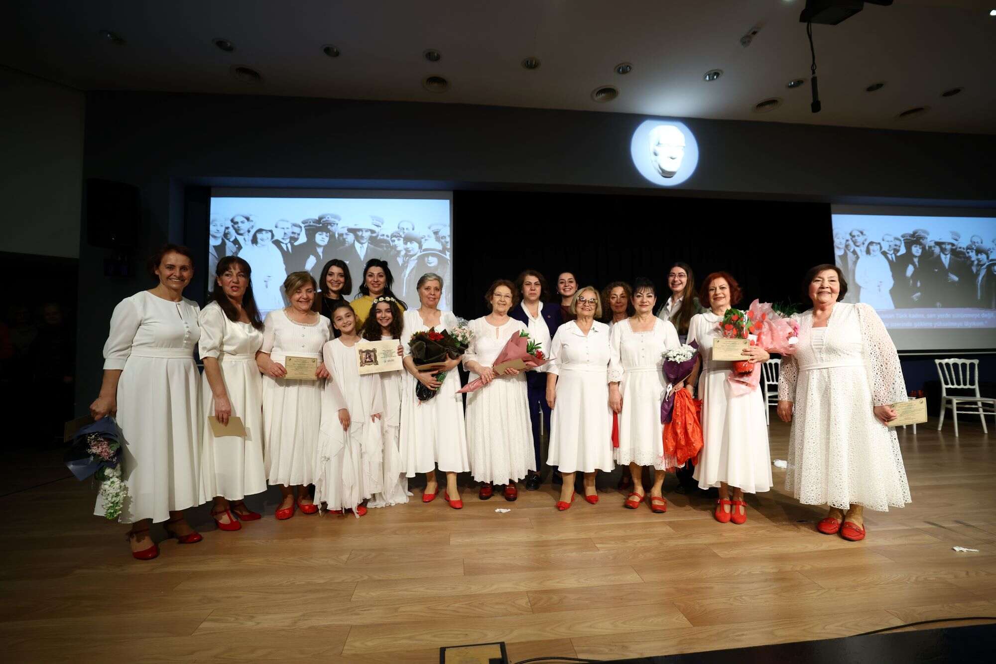 Balçova Belediyesi Olgun Genç Merkezi