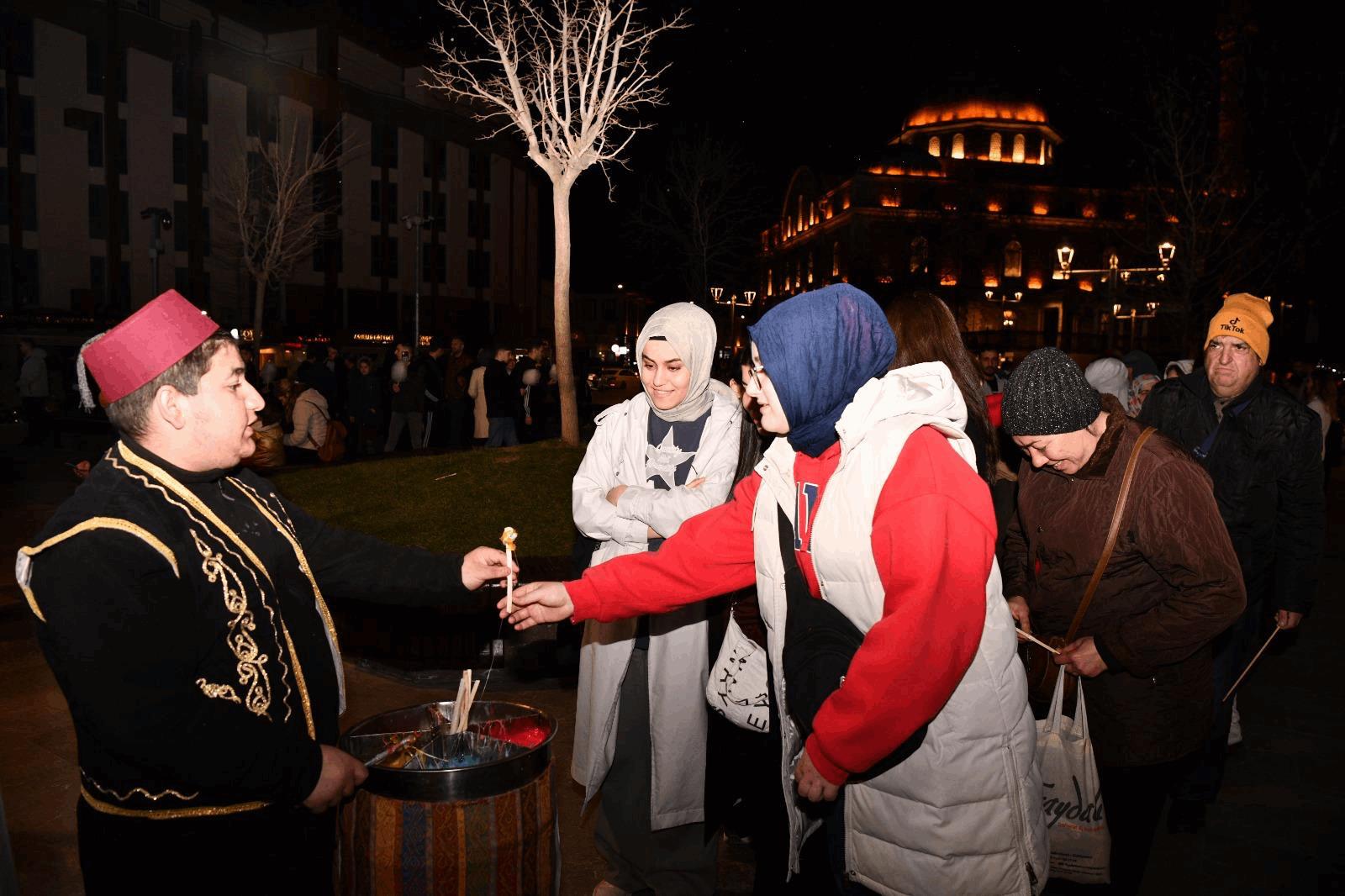 Balıkesir Atatürk Açık Otoparkı
