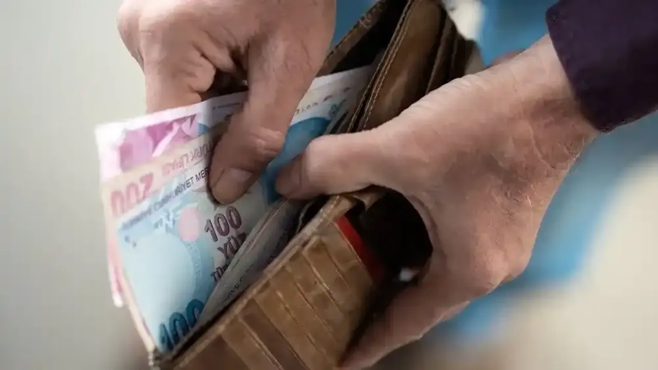 2025'te emekli bayram ikramiyesi ne kadar oldu?