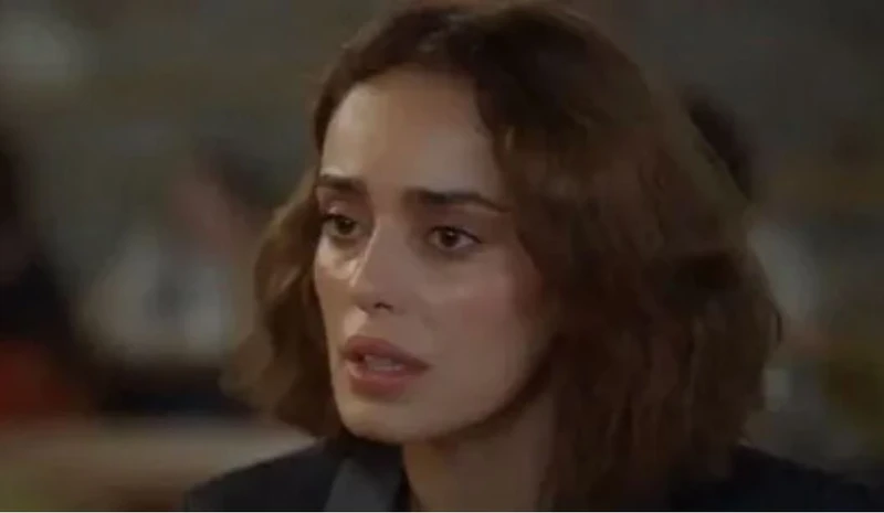 Kumral saçından sarıya, sonra yine kumrala