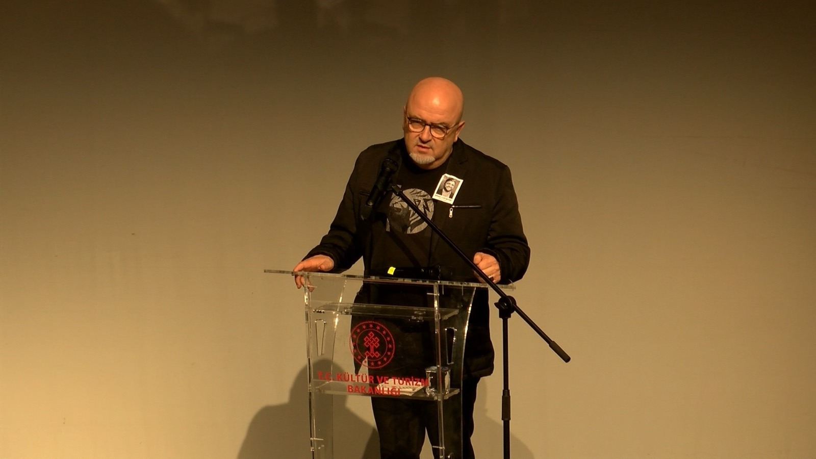 "Gülümsemesi onun kimliğiydi"