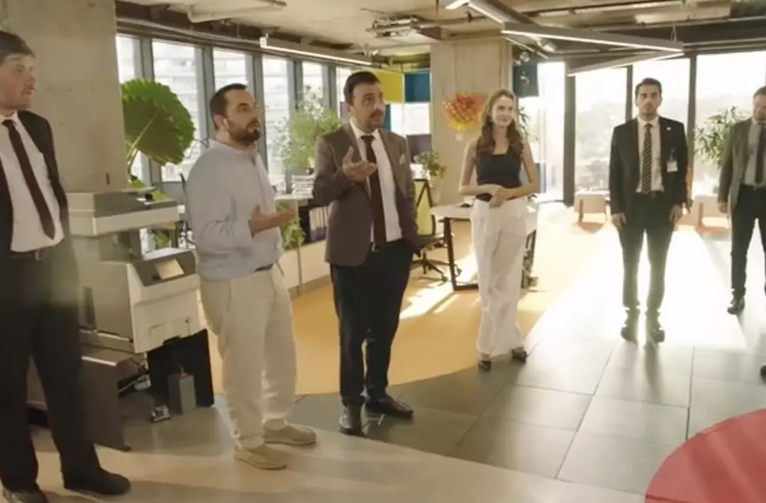 Başarılı Bir Kariyer Bıraktı