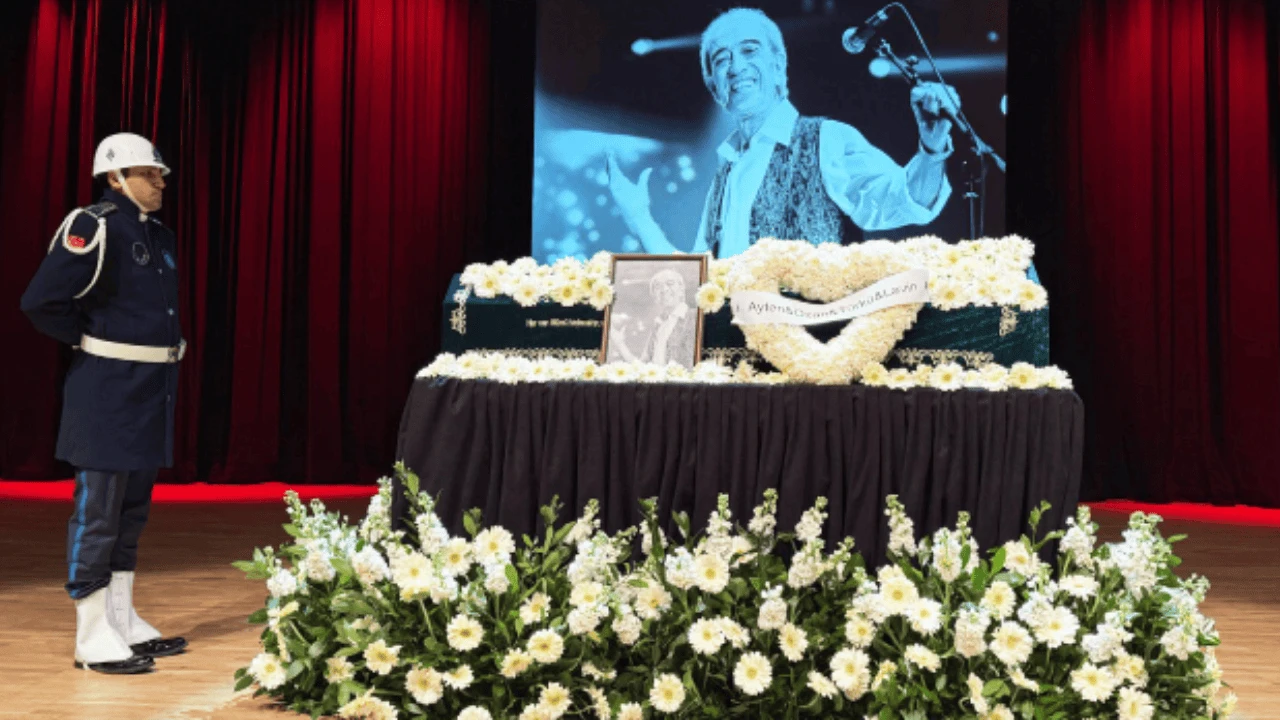 Edip Akbayram Cenaze
