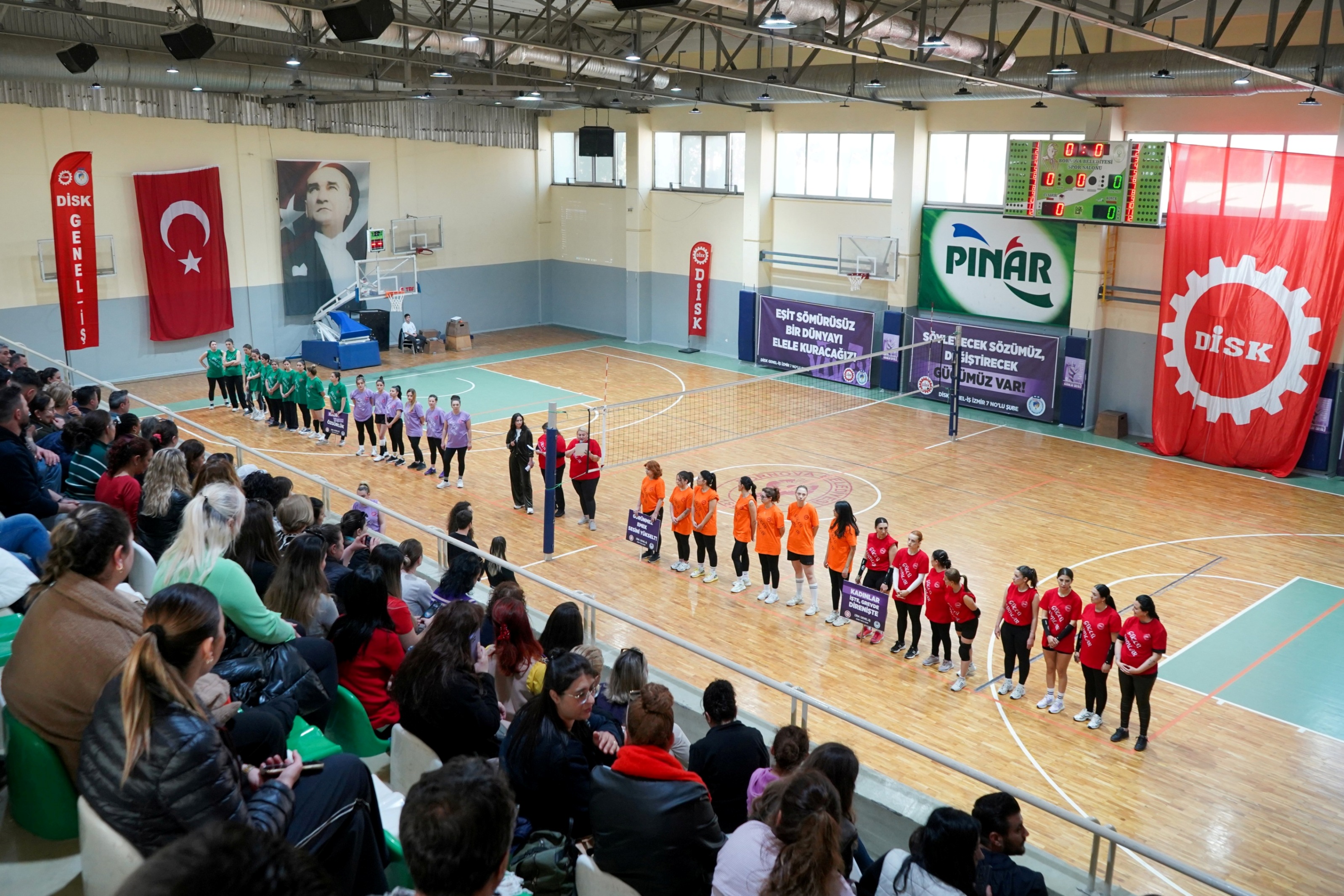 Emekci Kadinlar Voleybol (2)