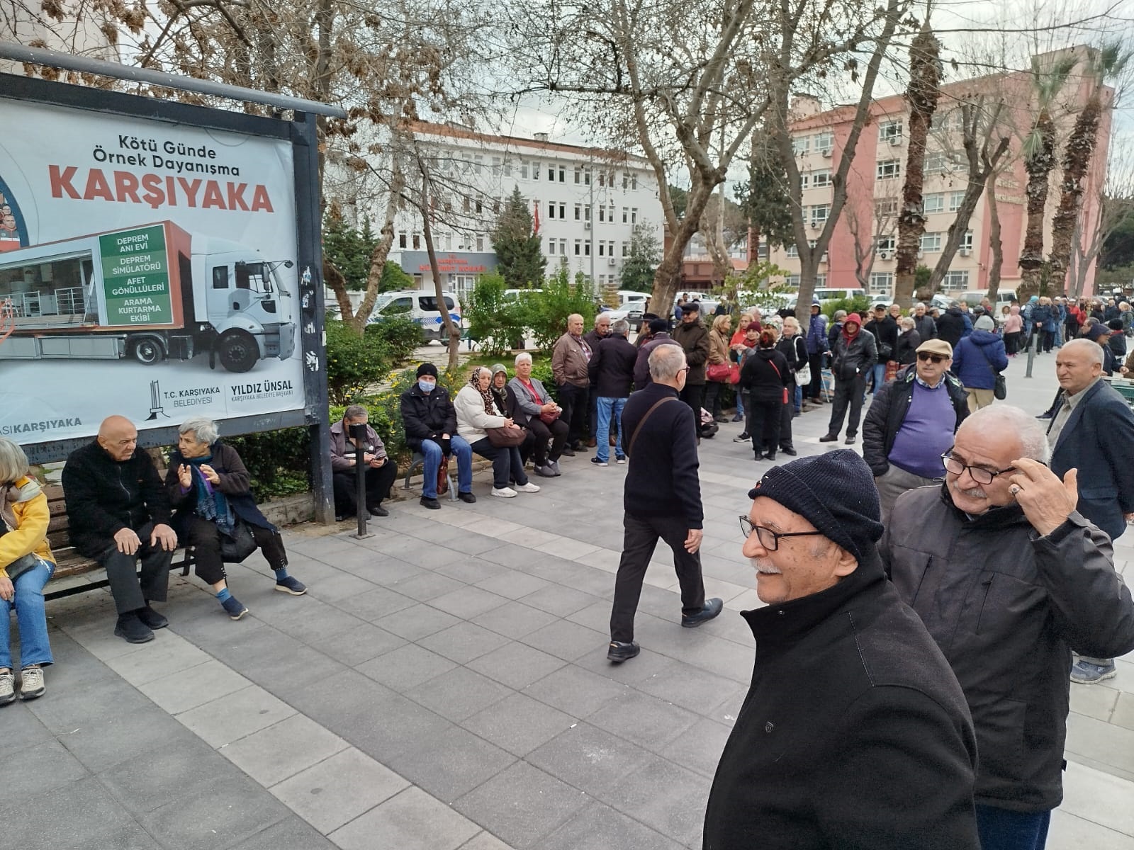 Emekliler Yumurta Kuyruğunda 30'Lu Paket 120 Tl 3 (1)