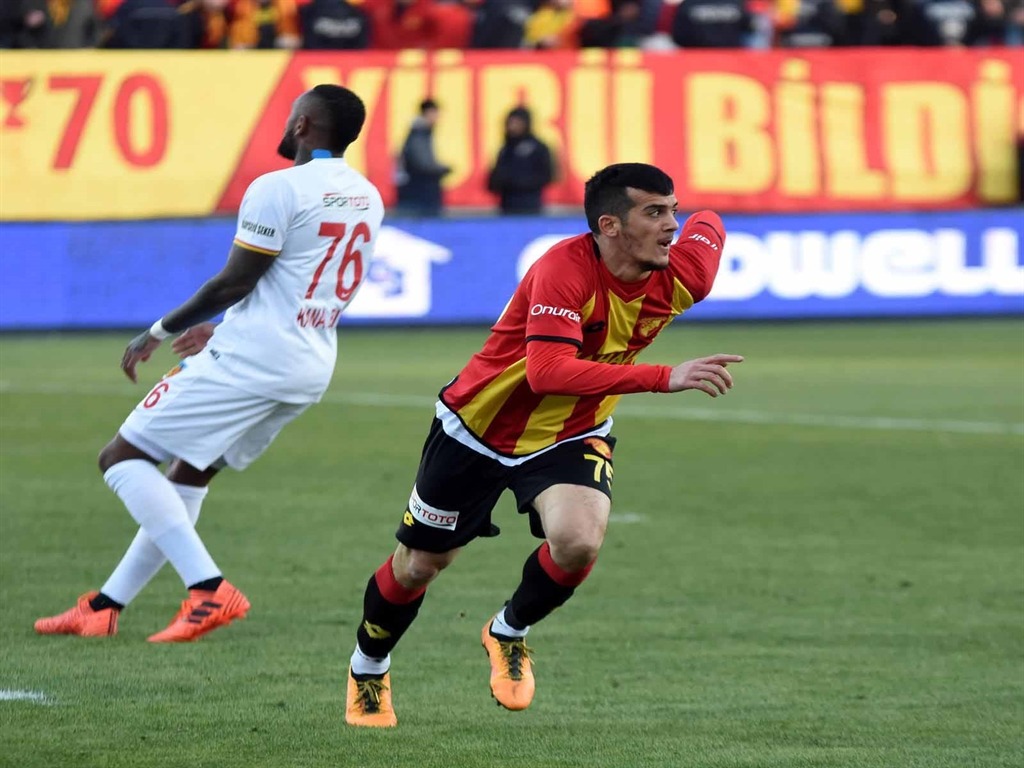 Eski Dostlar Göztepe'ye Karşı Oy (1)