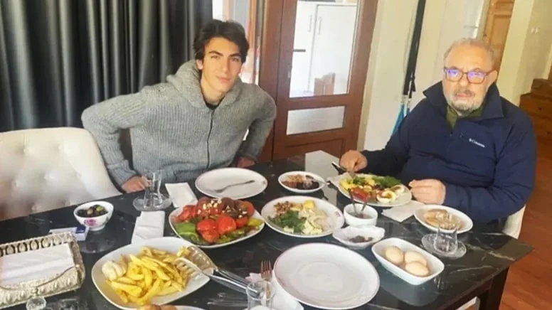 Ferdi Taha'dan Duygusal Paylaşım