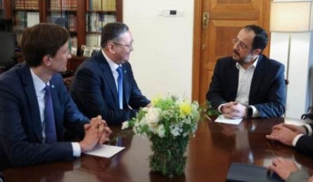 Kazakistan heyeti Güney Kıbrıs'ta