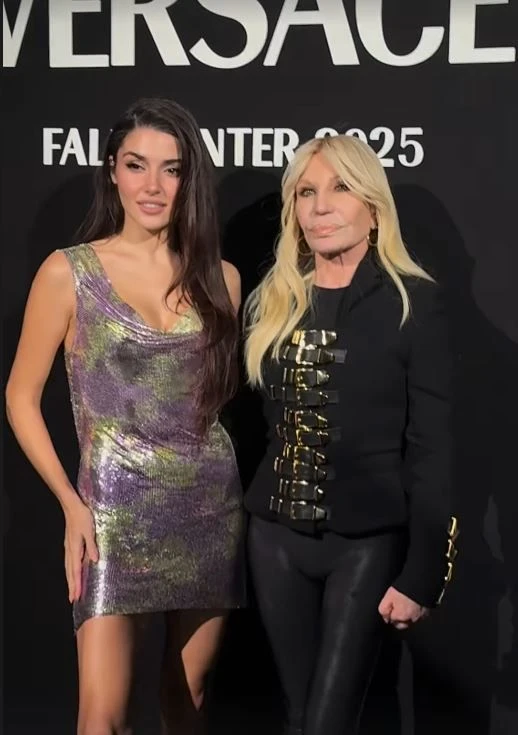 Donatella Versace ile bir araya geldi