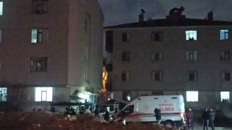 Sağlık Ekipleri Çiftin Hayatını Kaybettiğini Belirledi