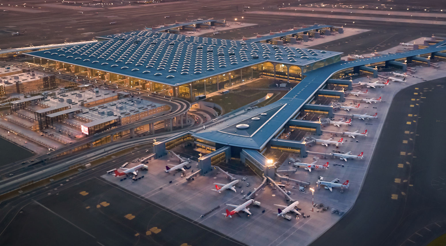 12 milyon 126 bin 595 yolcu İstanbul Havalimanı’nı kullandı